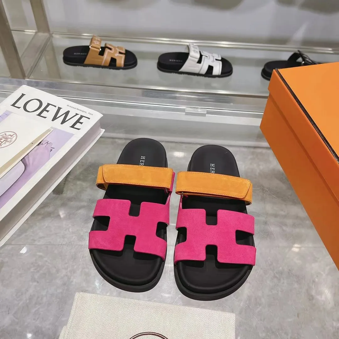 👟👟Ex-factory price 480👟👟 H Home HERMES's recently popular Erjiu shoes - classic style. [Fireworks][Fireworks][Fireworks][Fireworks][Fireworks][Fireworks] Sandals, paired with various colorful socks, are popular. ✅Upper: imported mixed sheepskin, deerskin ✅Inner: imported mixed sheepskin ✅Outsole: T👟👟Ex-factory price u non-slip and wear-resistant outsole ✅Number of codes: 35-41